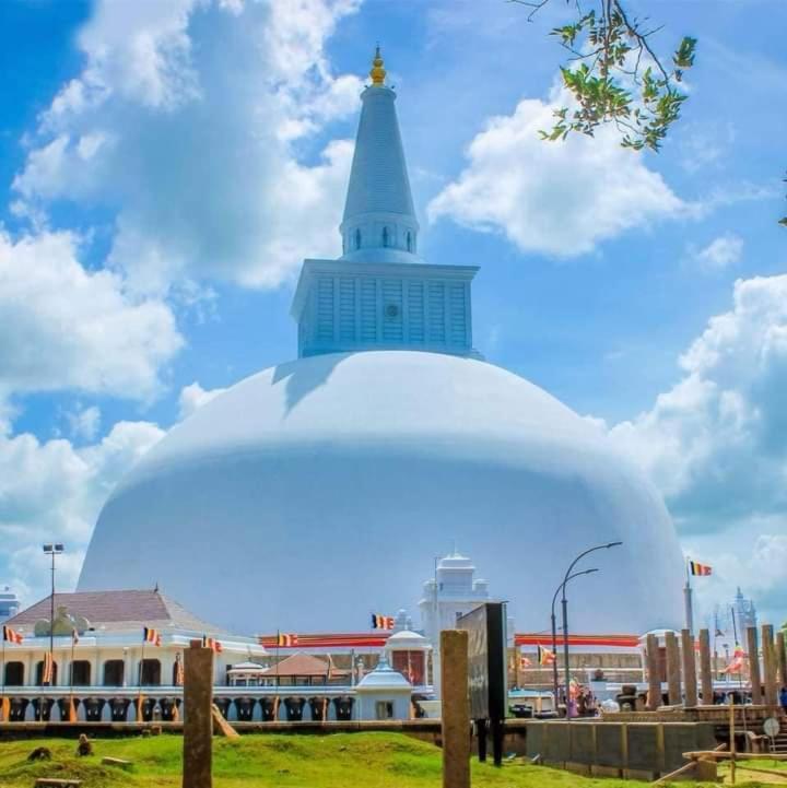 Antharaa Villa Anuradhapura Ngoại thất bức ảnh